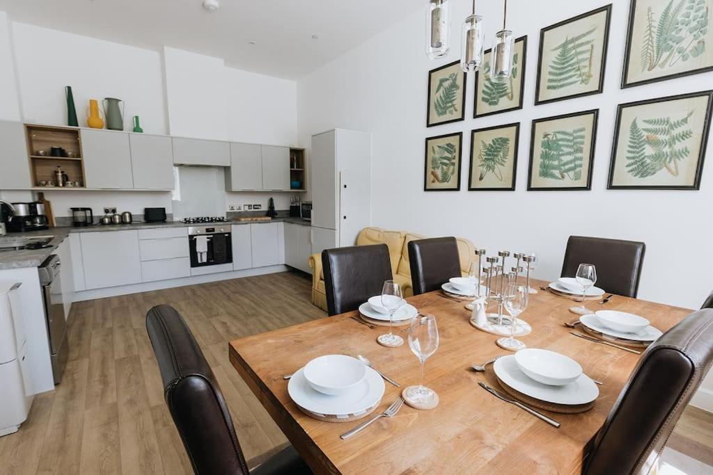 Bobbin Row - Grade 2 Listed Property With A Beautiful Design With Access To Leeds Leeds  Exteriér fotografie