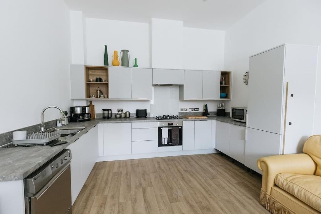 Bobbin Row - Grade 2 Listed Property With A Beautiful Design With Access To Leeds Leeds  Exteriér fotografie