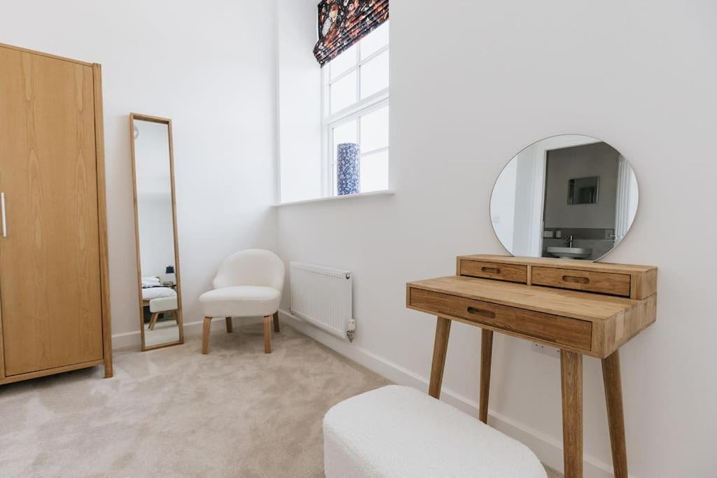 Bobbin Row - Grade 2 Listed Property With A Beautiful Design With Access To Leeds Leeds  Exteriér fotografie